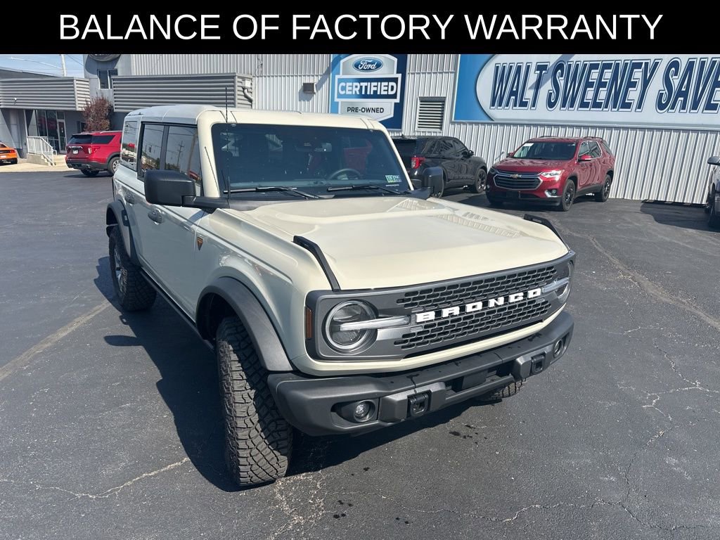 Used 2025 Ford Bronco Badlands image 2