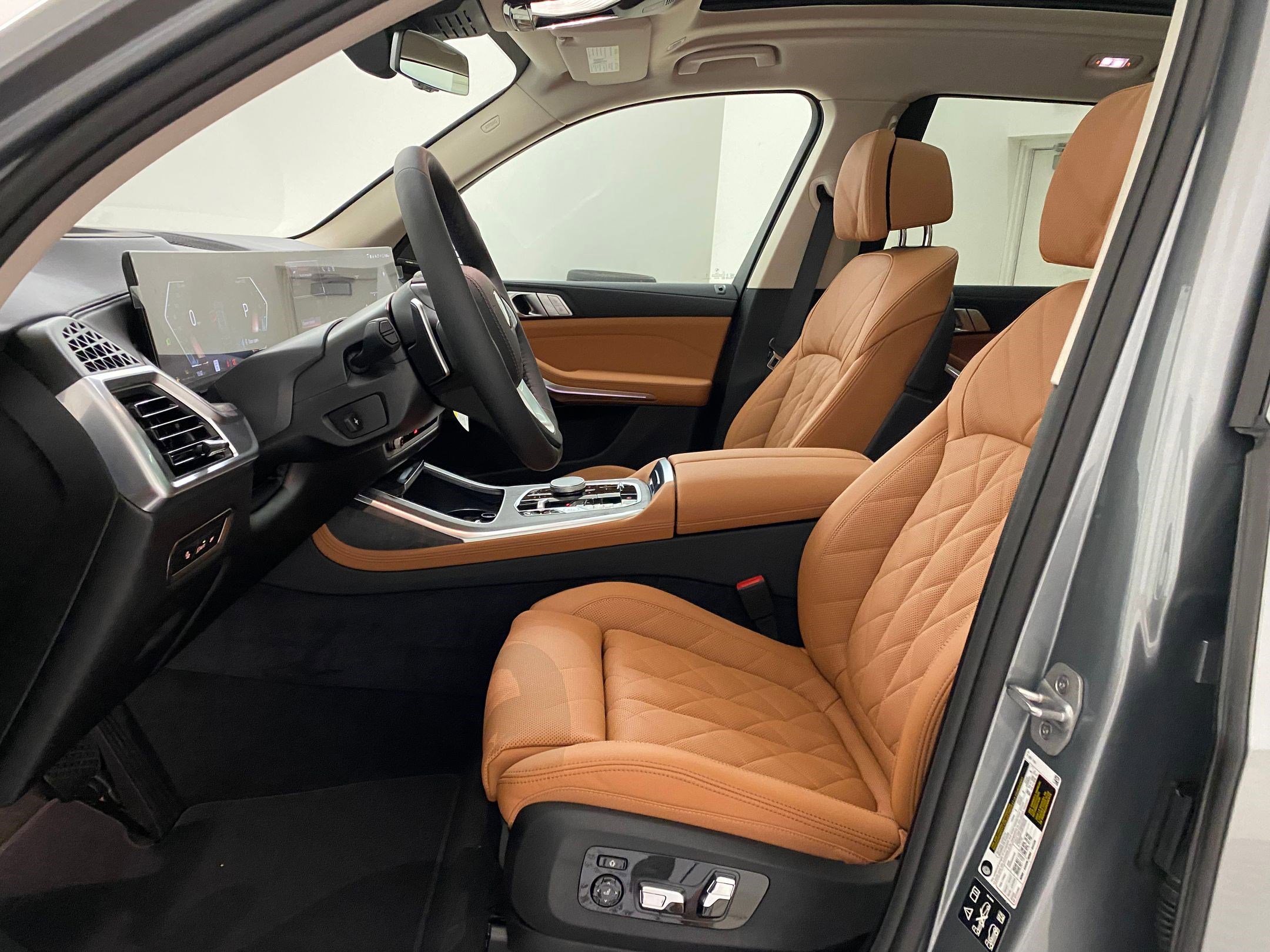 Used 2026 BMW X7 xDrive40i image 4