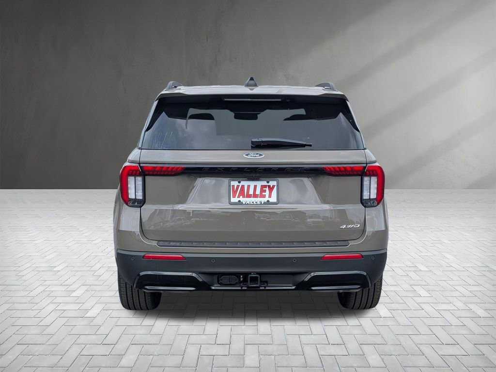 New 2026 Ford Explorer ST-Line image 9