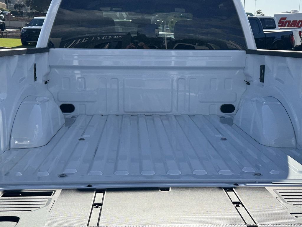 Used 2025 Ford F150 Lightning Flash AWD/4WD image 12