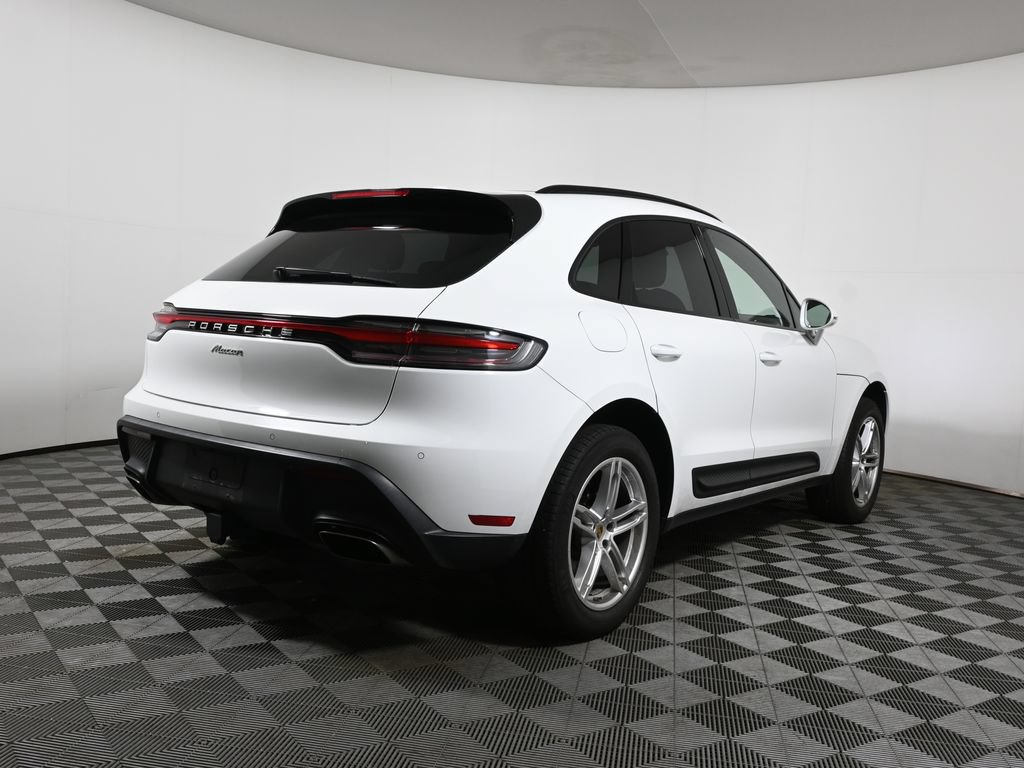 Used 2024 Porsche Macan AWD/4WD image 11
