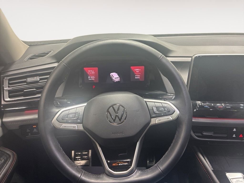 Used 2025 Volkswagen Atlas Peak Edition SE image 9