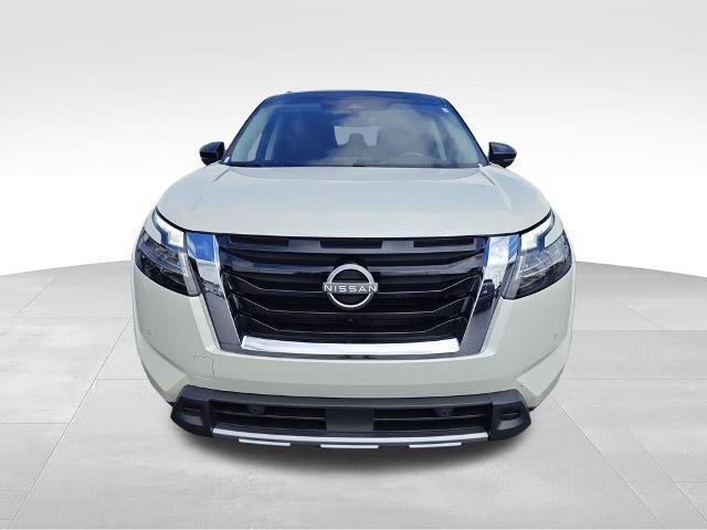 Certified 2024 Nissan Pathfinder SL w/ Cargo Package AWD/4WD image 8