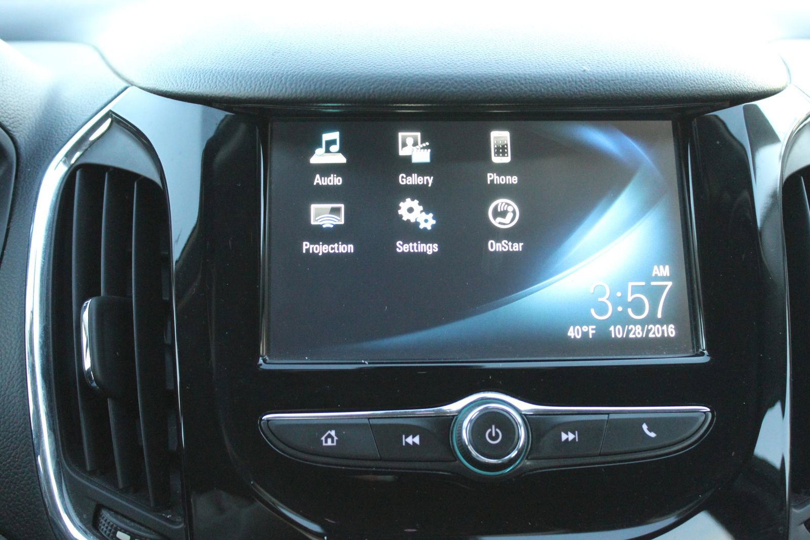 Used 2017 Chevrolet Cruze Premier image 29