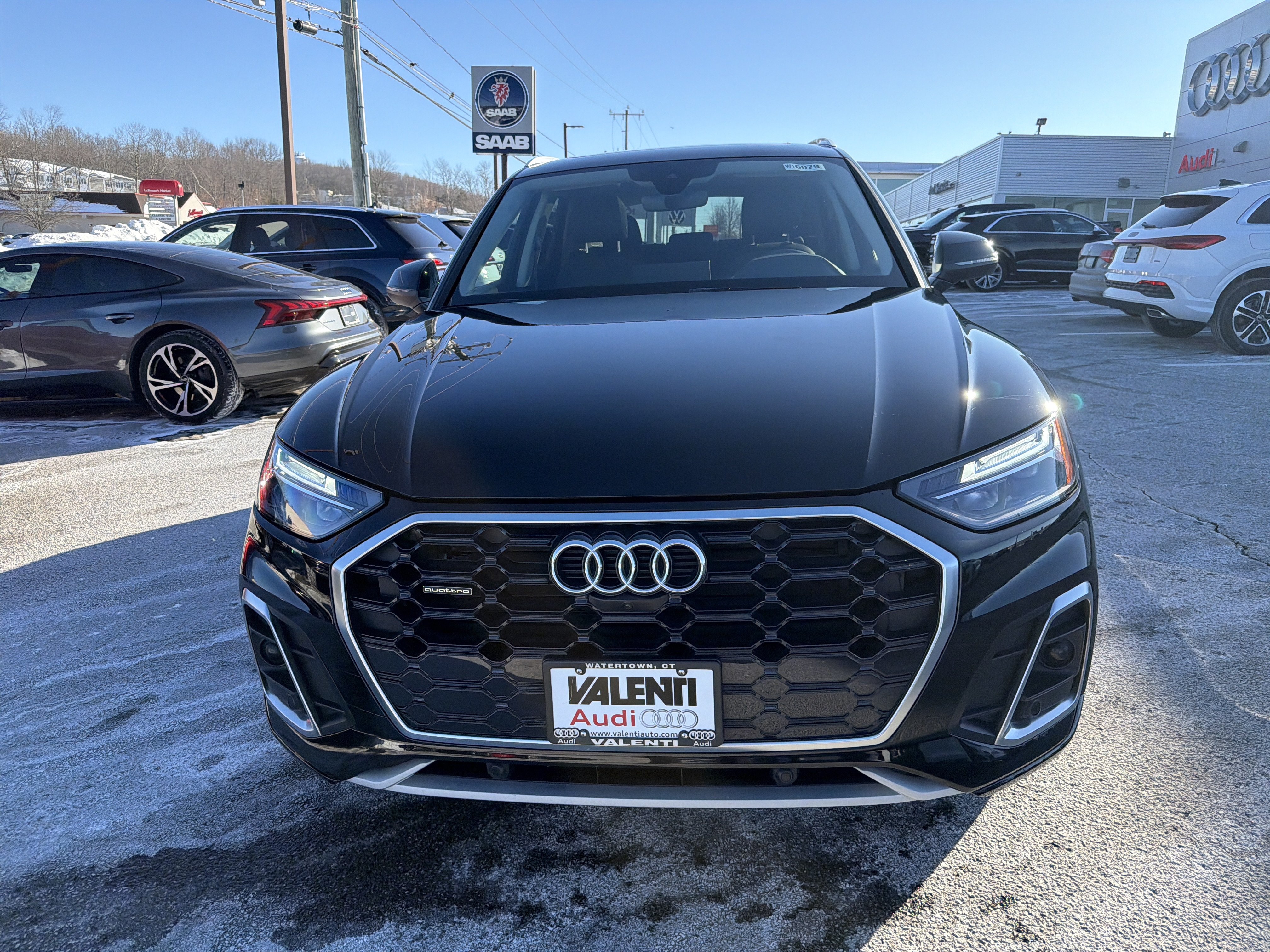 Certified 2023 Audi Q5 2.0T Premium Plus w/ Premium Plus Package AWD/4WD image 2