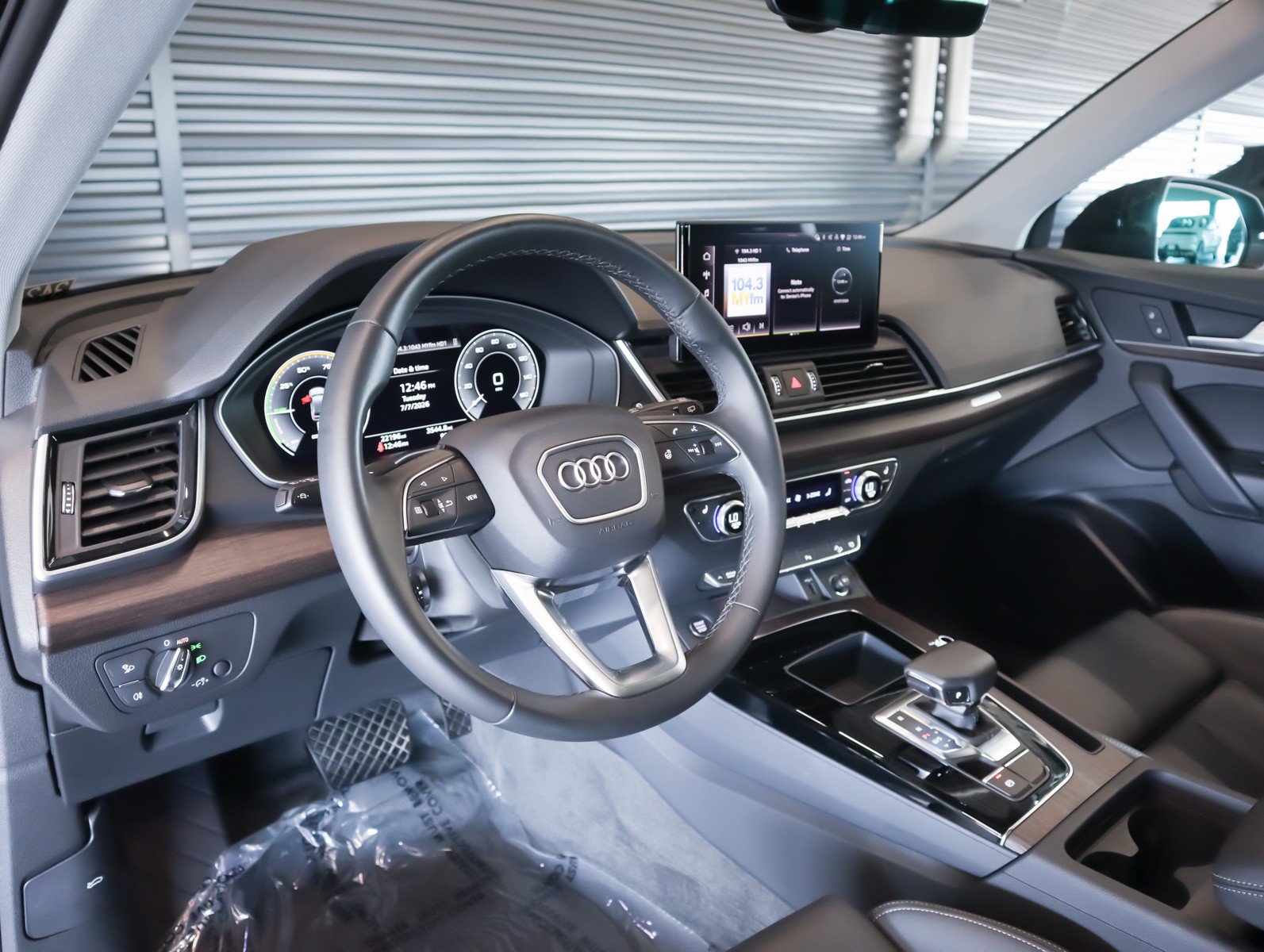 Used 2024 Audi Q5 e Premium w/ Convenience Package AWD/4WD image 14