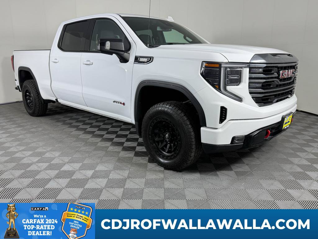 Used 2022 GMC Sierra 1500 AT4 w/ AT4 Preferred Package AWD/4WD image 1