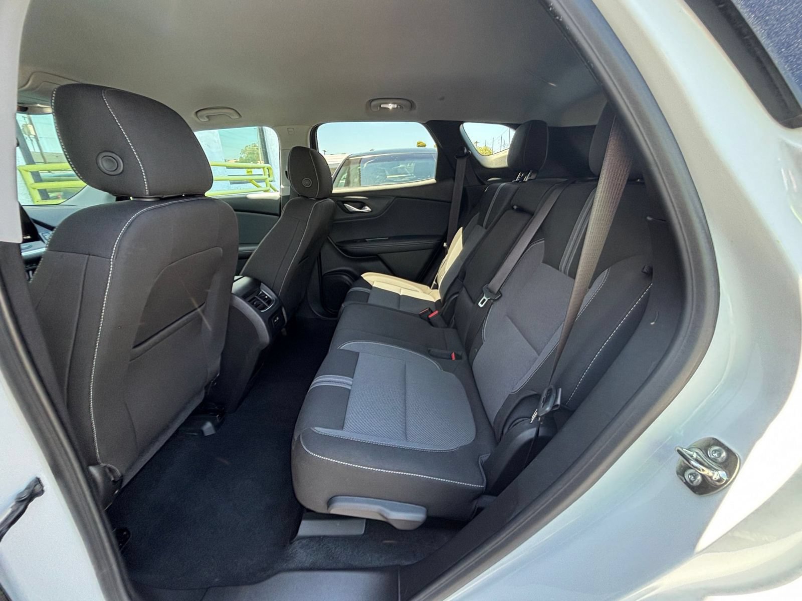Used 2025 Chevrolet Blazer LT FWD image 27