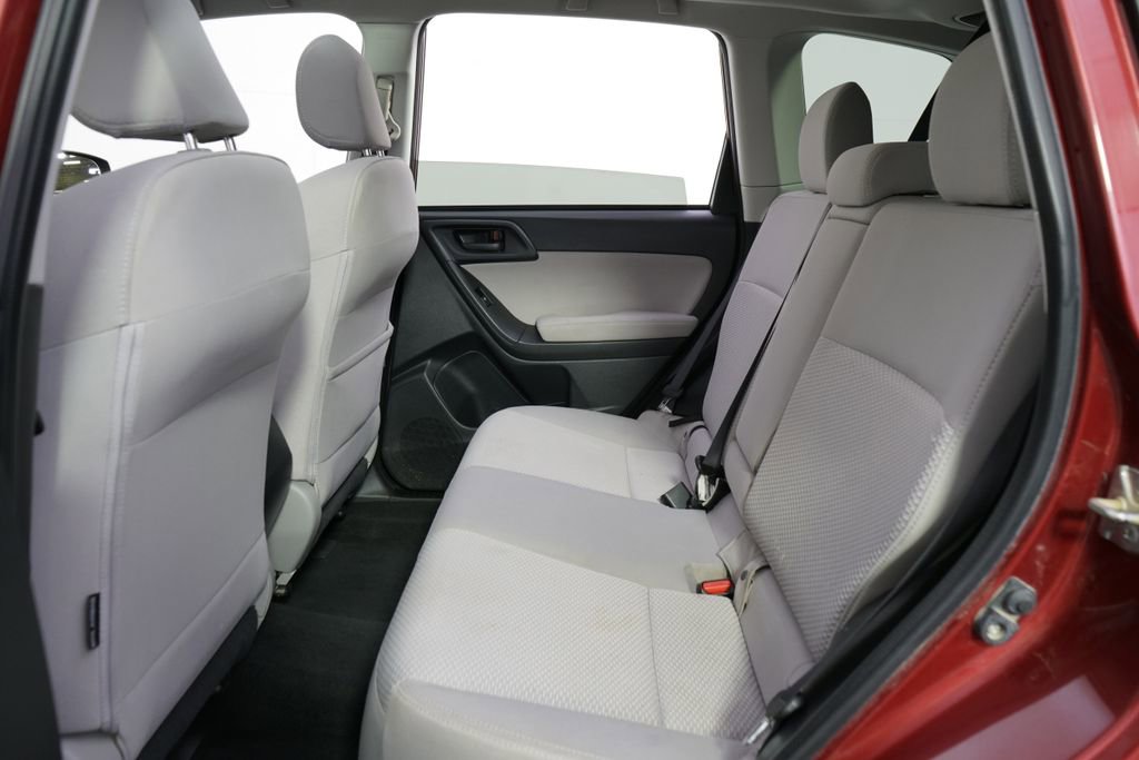 Used 2015 Subaru Forester 2.5i Premium w/ All-Weather Package AWD/4WD image 21