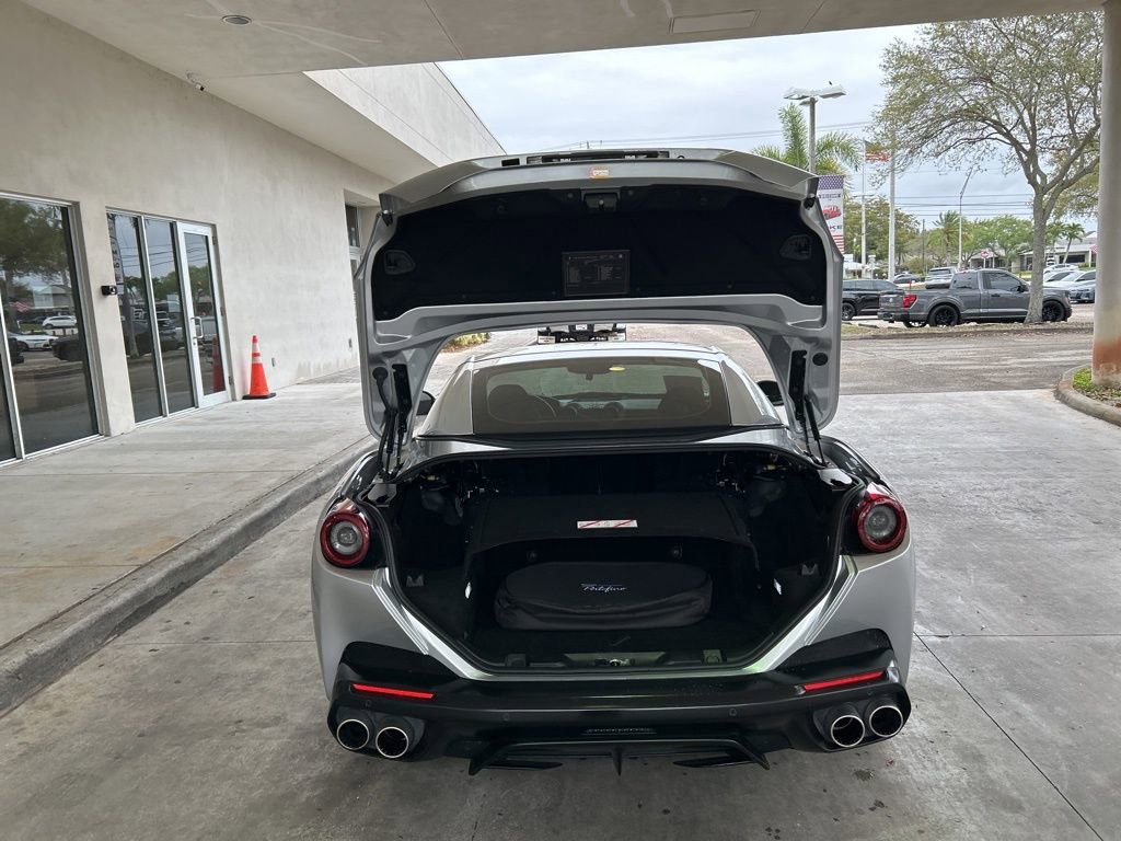 Used 2019 Ferrari Portofino image 46