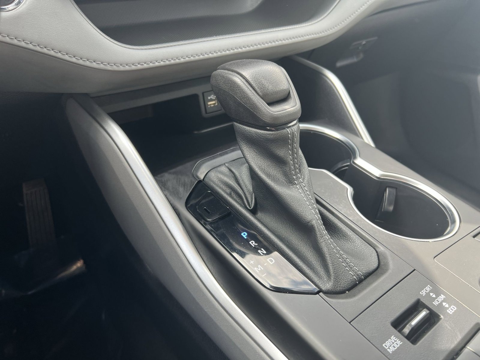 Used 2023 Toyota Highlander L AWD/4WD image 29