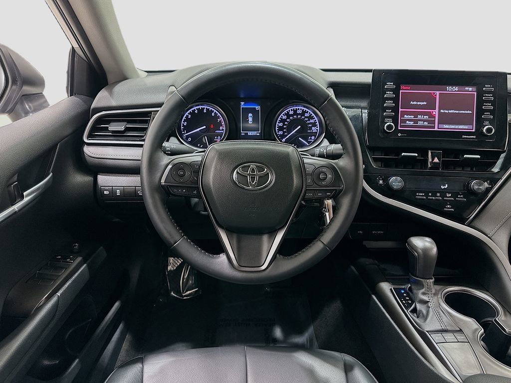 Used 2024 Toyota Camry SE image 21