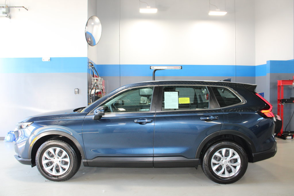 Used 2024 Honda CR-V LX image 9