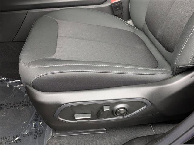 New 2025 Jeep Grand Cherokee L Laredo w/ Luxury Tech Group I video 4