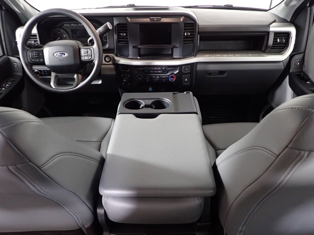 Used 2025 Ford F350 XL w/ Snow Plow Prep Package image 37