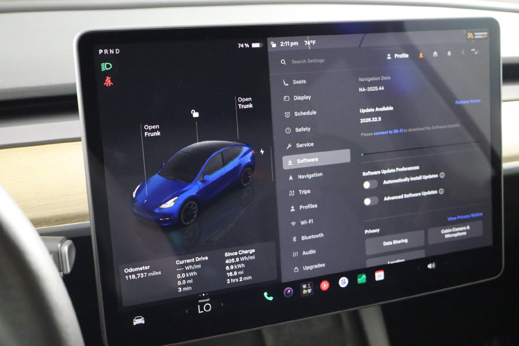 Used 2023 Tesla Model Y Long Range AWD/4WD image 41