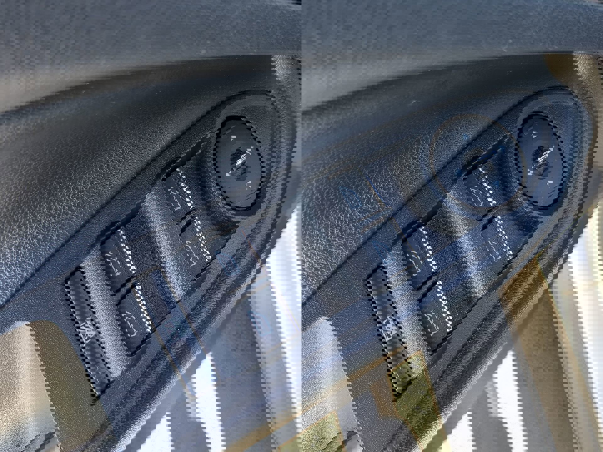 Used 2014 Ford Escape Titanium image 17