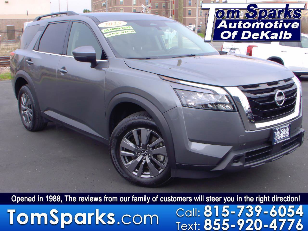 Used 2025 Nissan Pathfinder SV