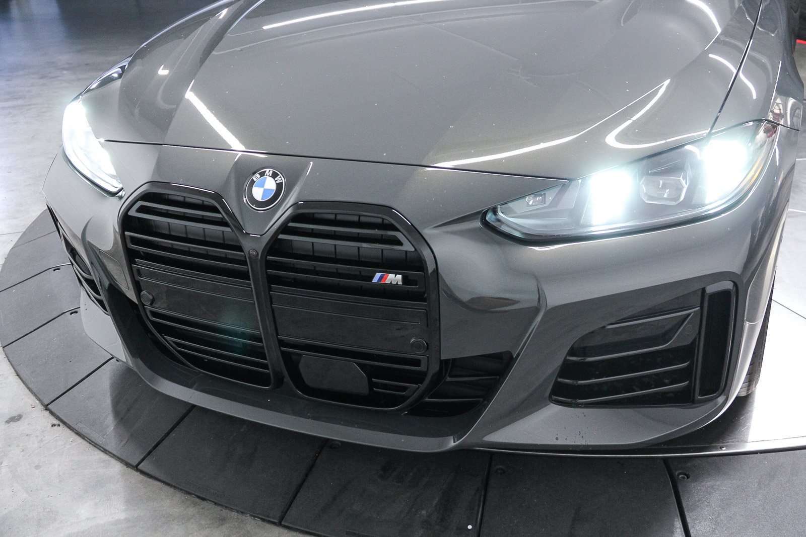 New 2026 BMW M440i w/ Premium Package RWD image 11