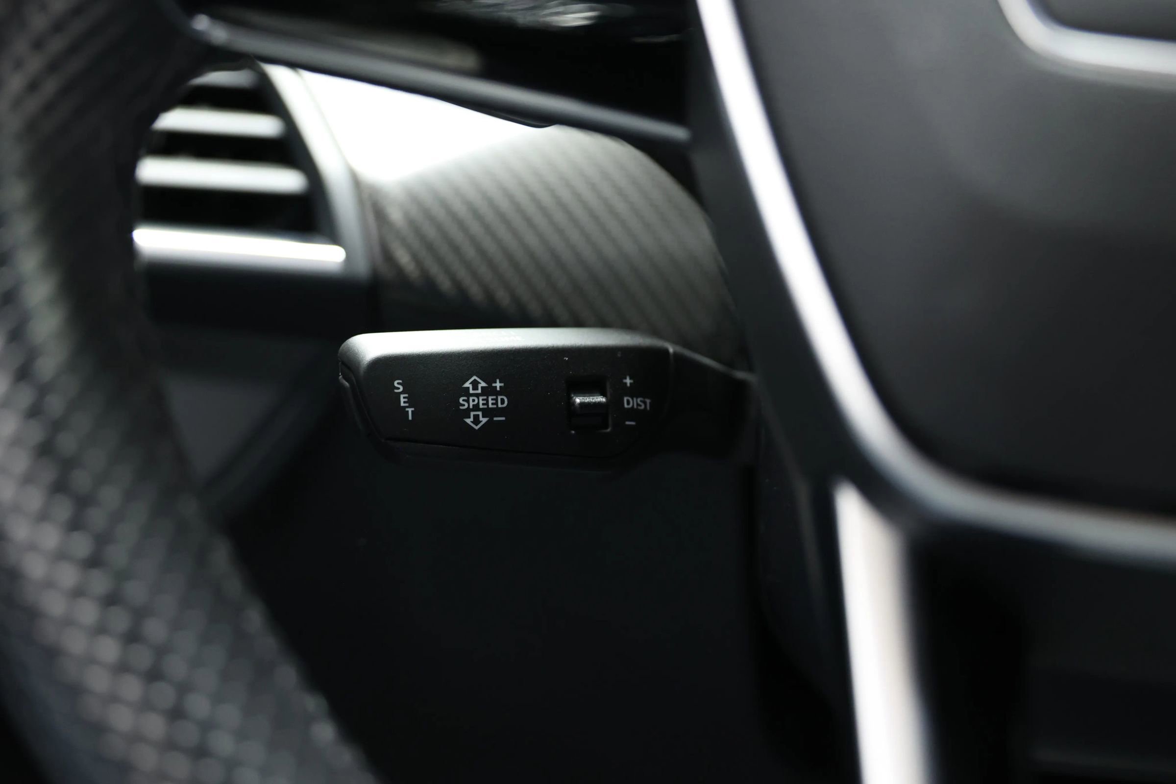 Used 2022 Audi RS e-tron GT w/ Carbon Performance Package image 29