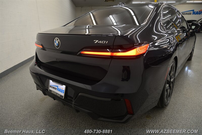 Used 2023 BMW 740i RWD image 44