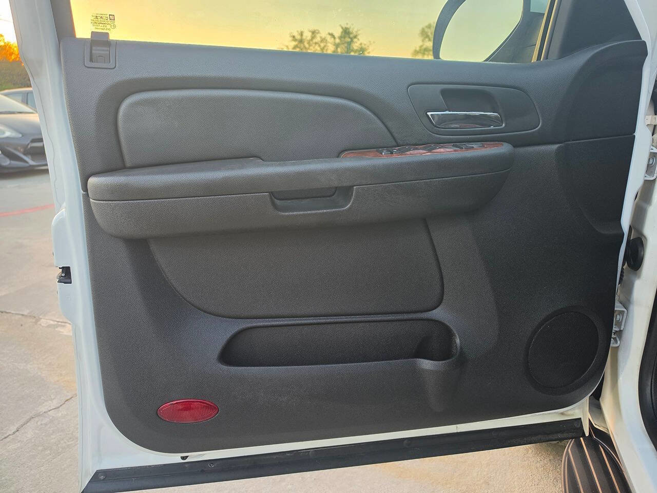 Used 2008 Chevrolet Tahoe LT w/ Convenience Package 1 image 13