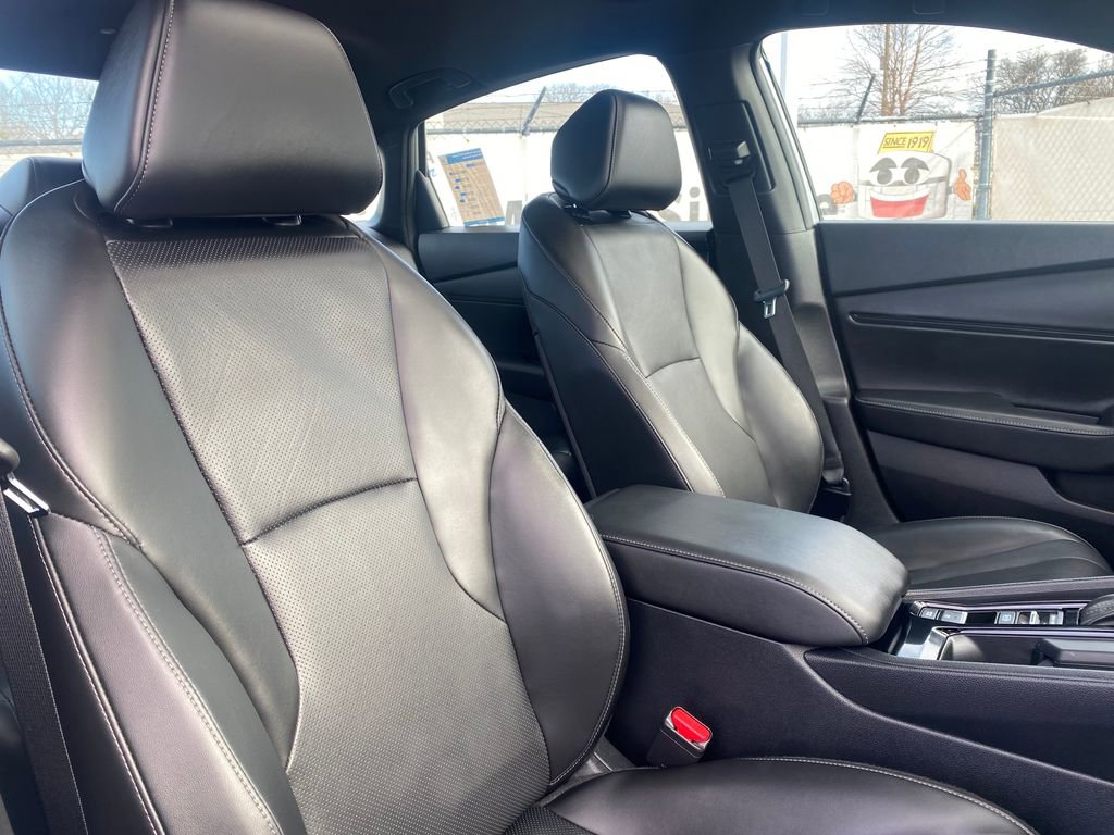 Used 2023 Honda Accord Sport image 16
