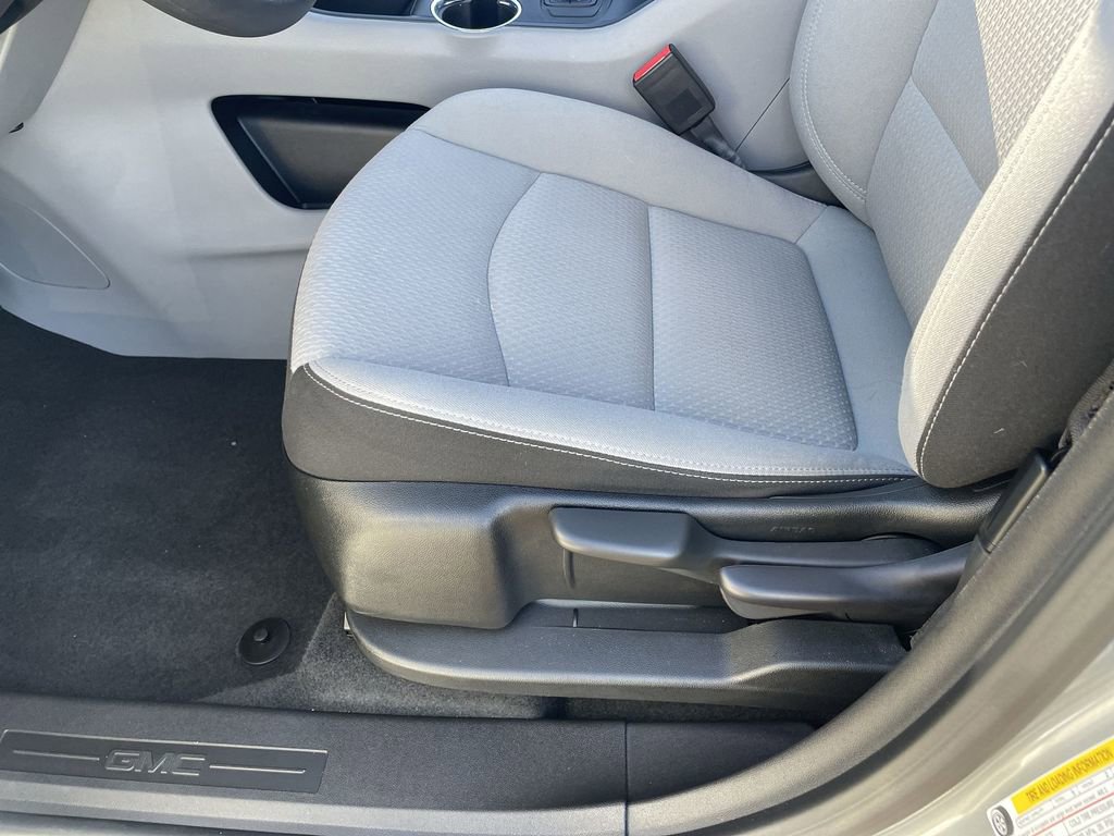 Used 2023 GMC Terrain SLE image 18