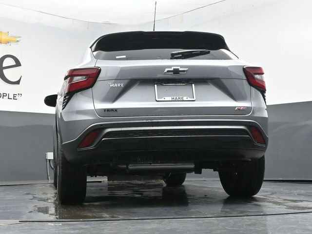New 2026 Chevrolet Trax RS w/ Sunroof Package FWD image 32