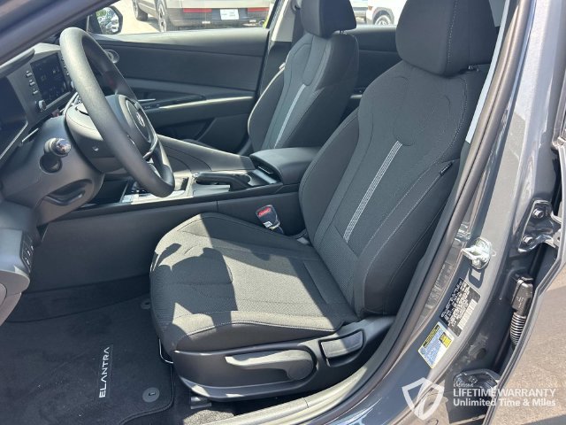 New 2026 Hyundai Elantra SE FWD image 20