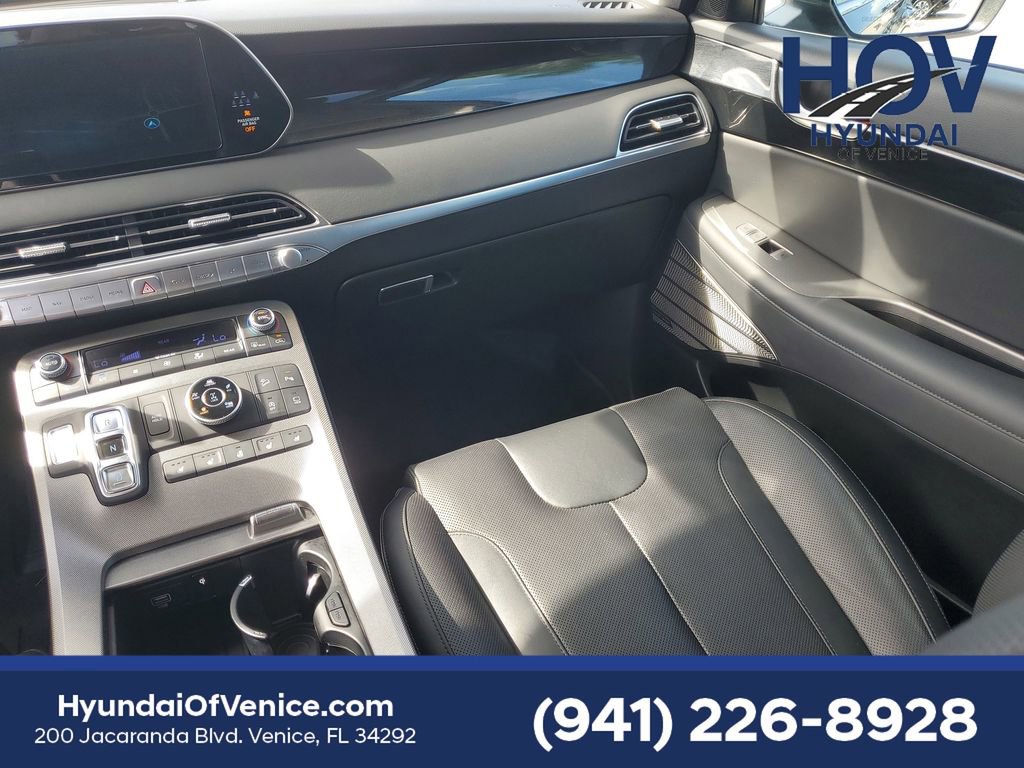 Used 2022 Hyundai Palisade Limited w/ Cargo Package image 21