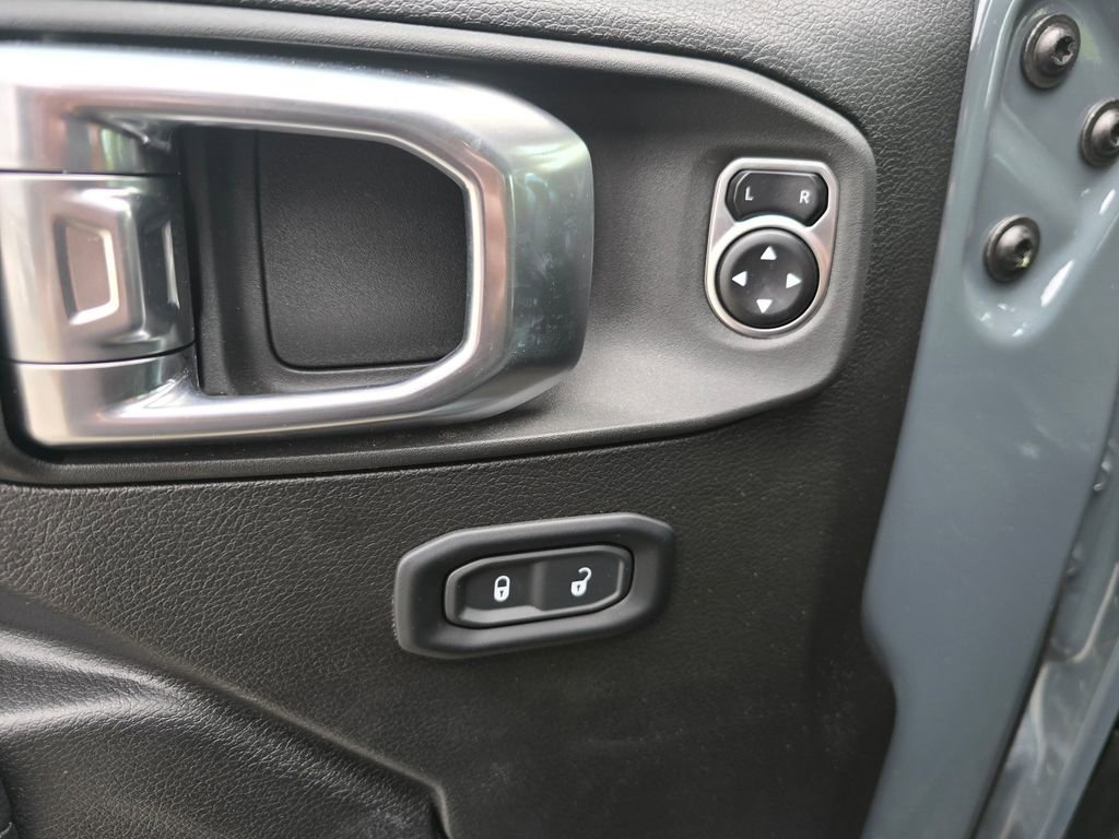 Used 2024 Jeep Wrangler Unlimited Sport AWD/4WD image 26