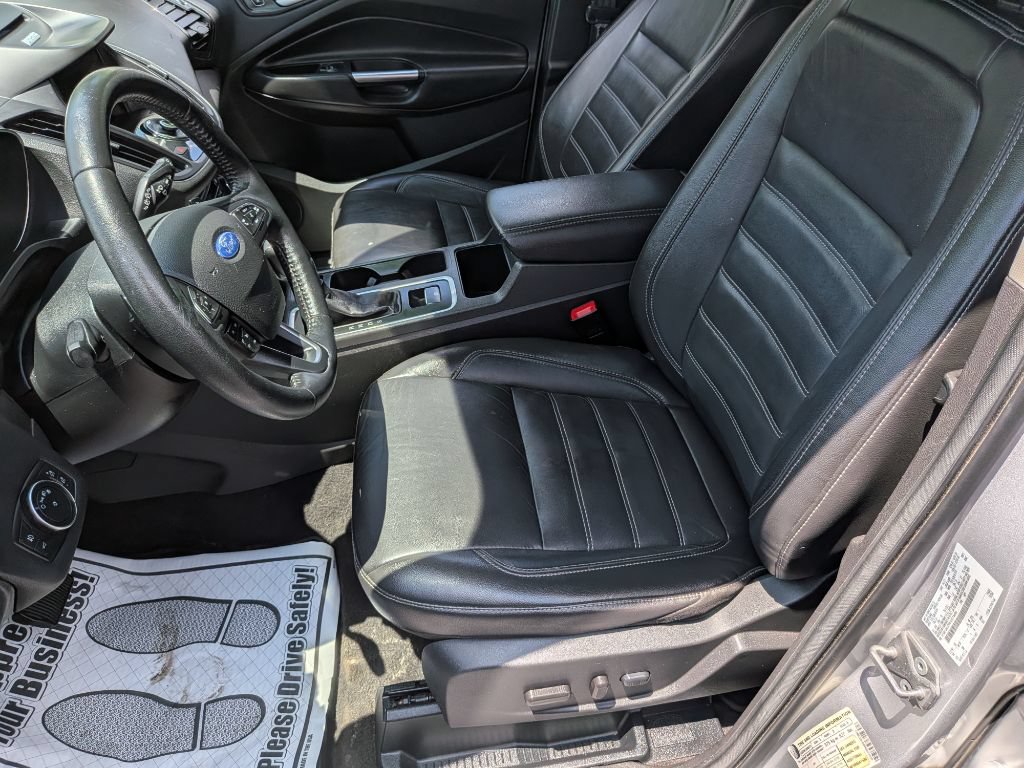 Used 2017 Ford Escape Titanium FWD image 18