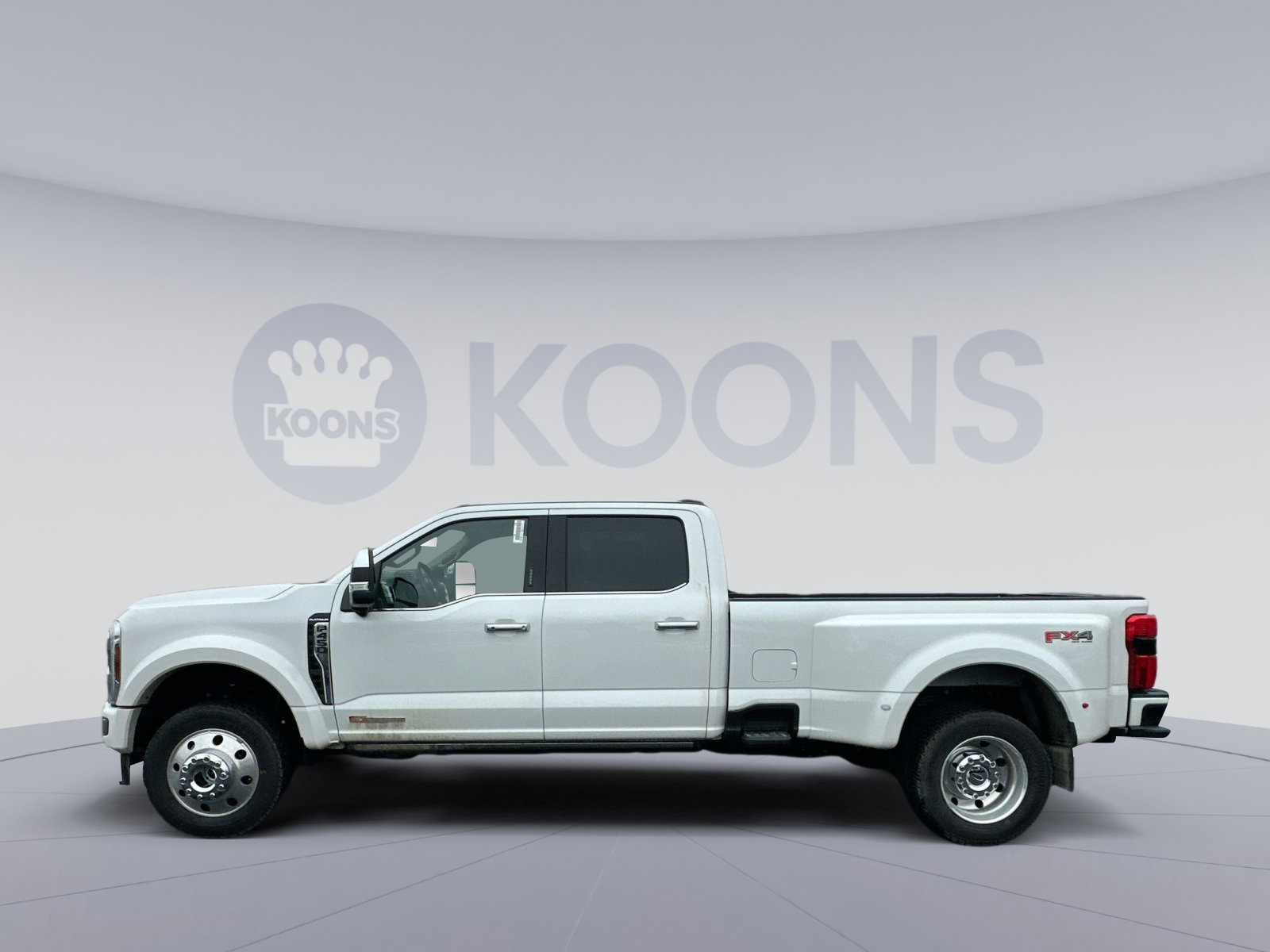 New 2026 Ford F450 Platinum w/ Platinum Plus Package image 2