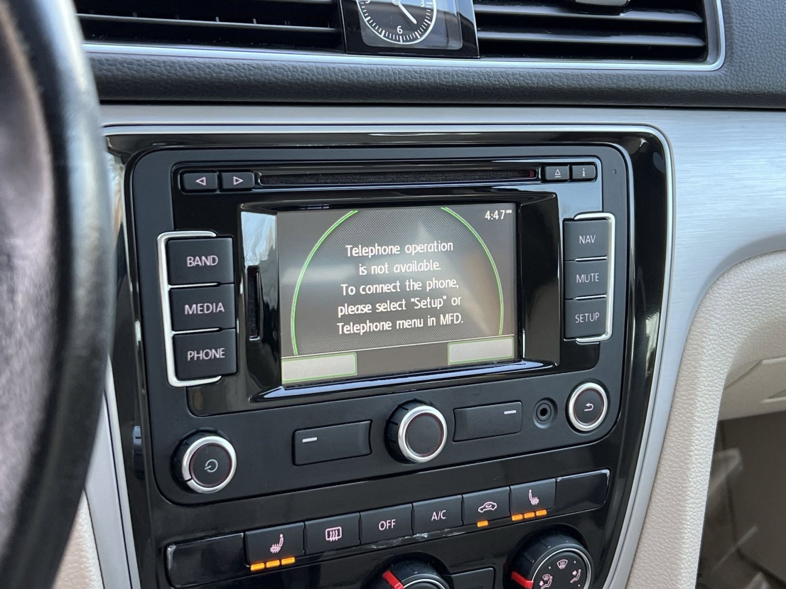 Used 2013 Volkswagen Passat 2.5 SE image 17