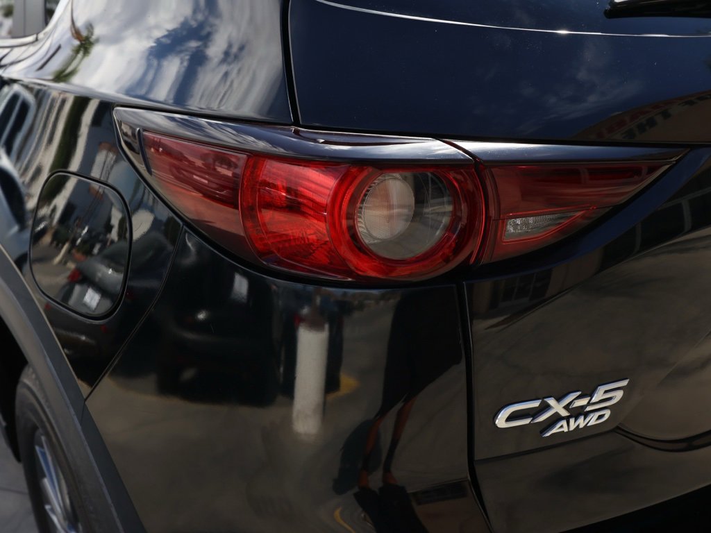 Used 2019 MAZDA CX-5 Touring image 7