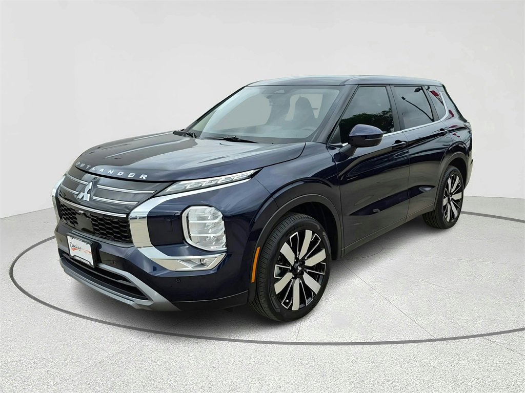 New 2025 Mitsubishi Outlander SE