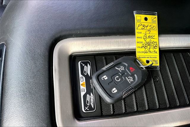 Used 2017 GMC Yukon Denali w/ Open Road Package AWD/4WD image 36