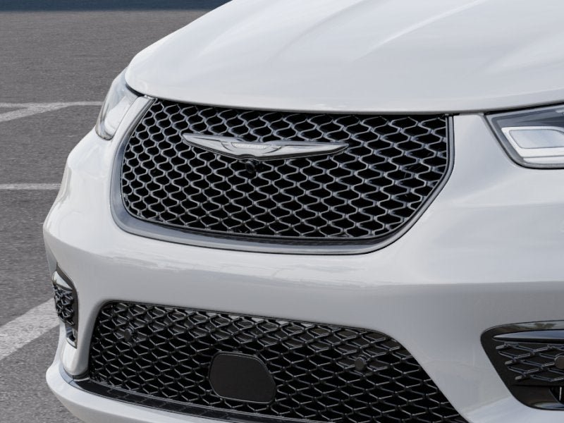 New 2026 Chrysler Pacifica Limited w/ S Appearance Package FWD image 11