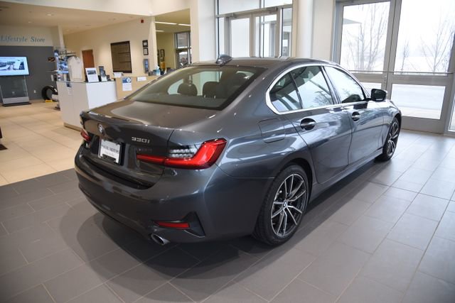 Used 2020 BMW 330i xDrive Sedan w/ Premium Package image 3