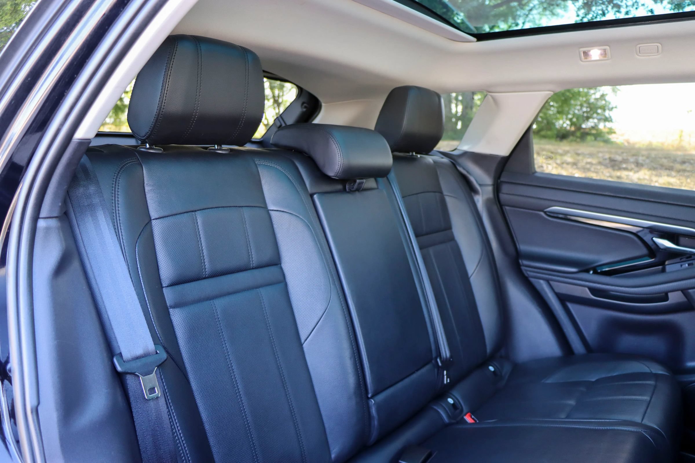 Used 2020 Land Rover Range Rover Evoque S AWD/4WD image 19