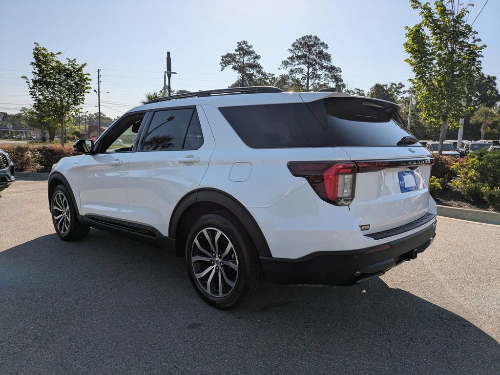 New 2026 Ford Explorer ST-Line w/ Premium Package RWD image 6
