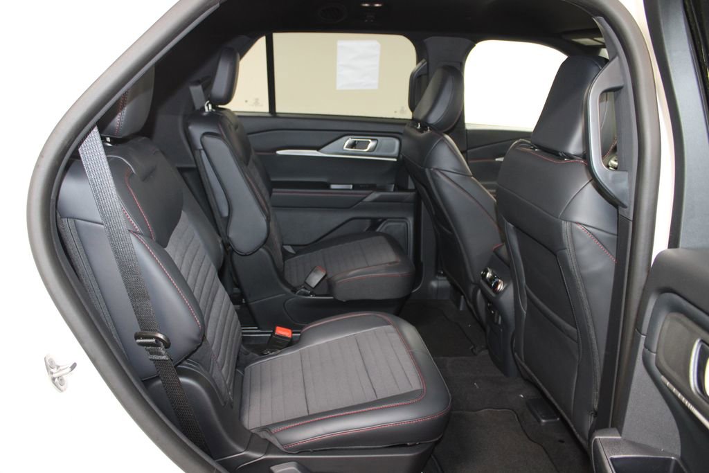 New 2026 Ford Explorer ST-Line AWD/4WD image 32