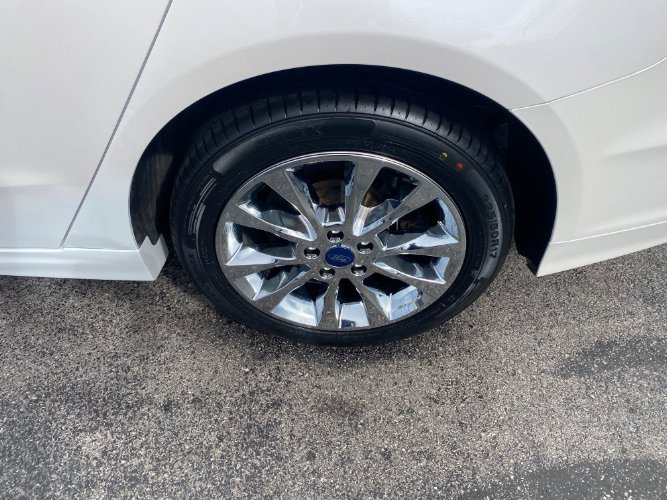 Used 2018 Ford Fusion Energi Titanium image 22