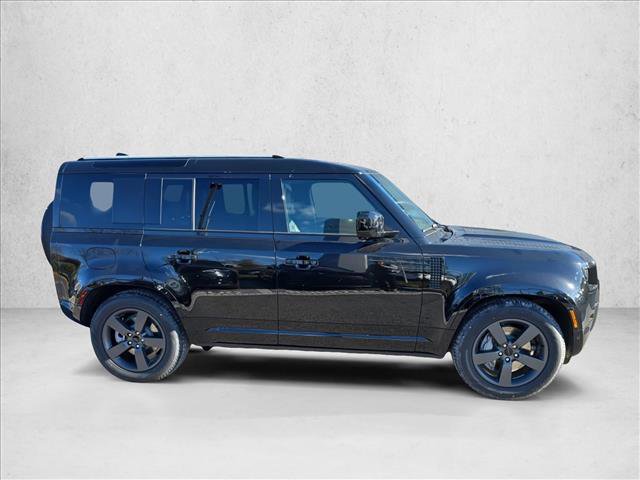 New 2026 Land Rover Defender 110 X-Dynamic SE image 4