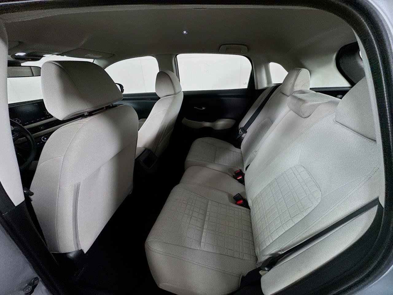 Used 2025 Honda HR-V LX image 25