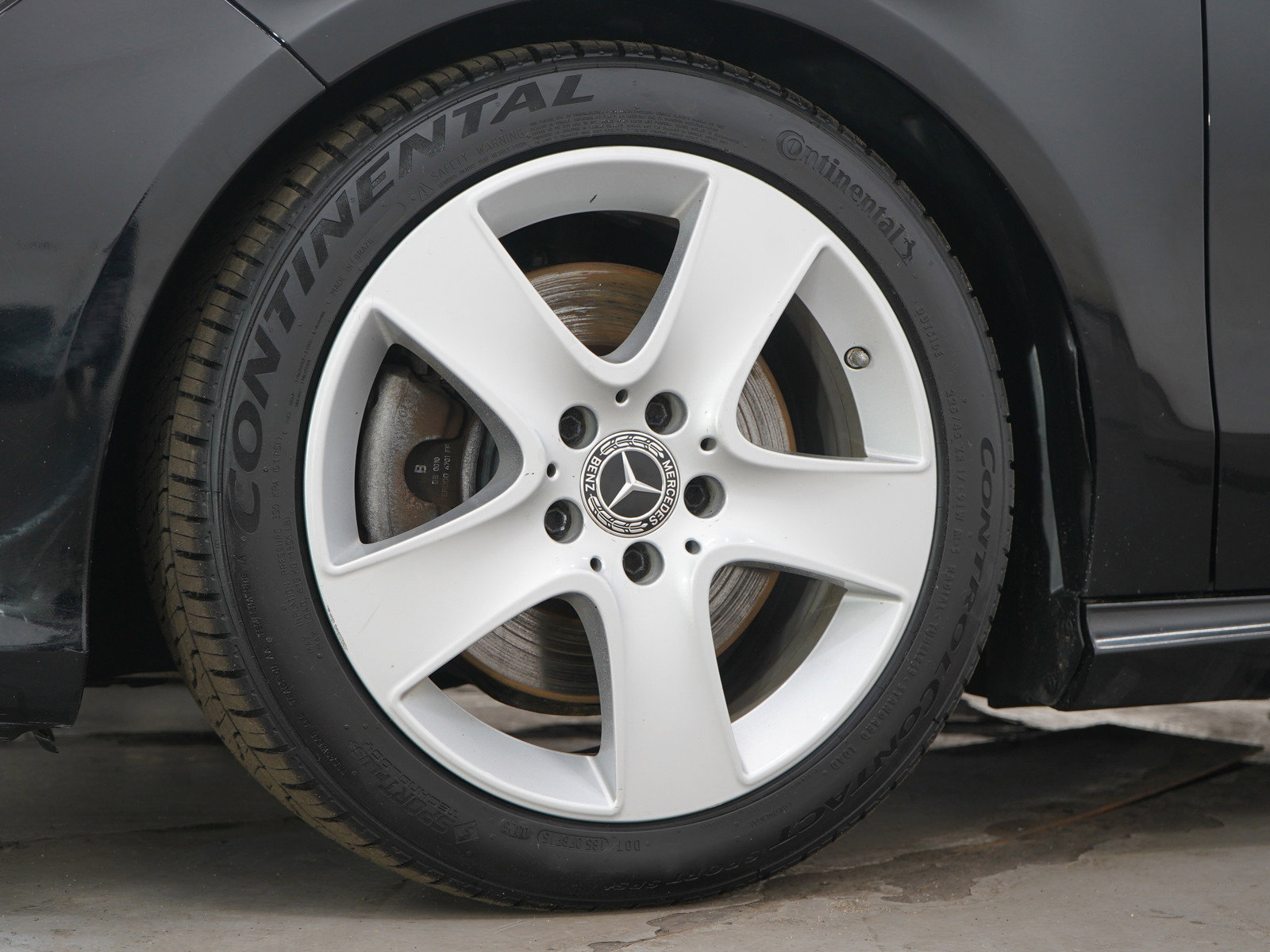 Used 2019 Mercedes-Benz CLA 250 4MATIC image 29