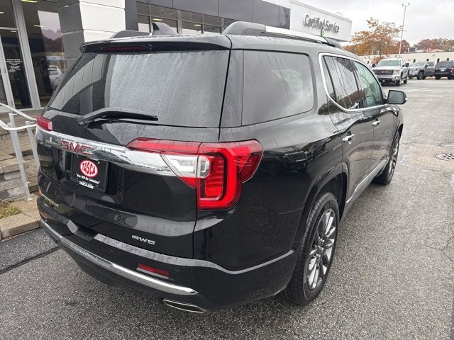 Used 2023 GMC Acadia Denali w/ Black Diamond Edition image 9