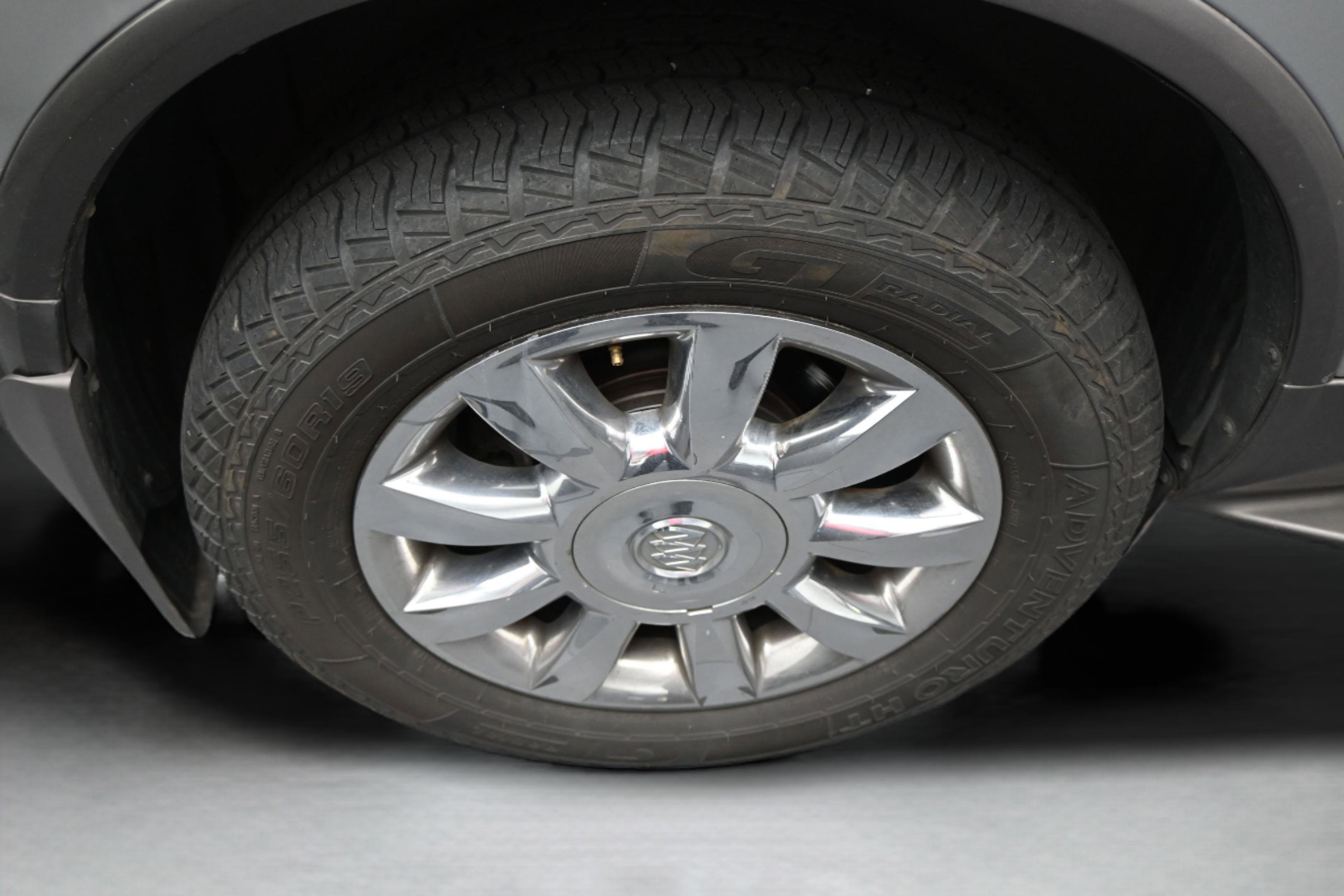 Used 2012 Buick Enclave Leather FWD image 46