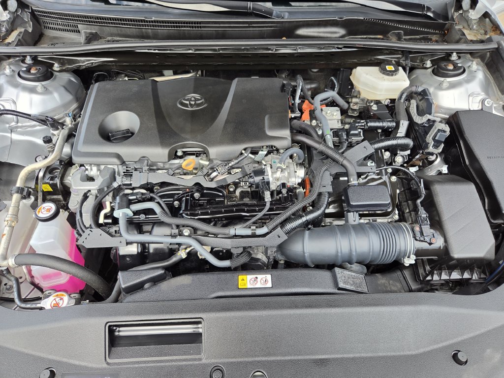 Used 2025 Toyota Camry LE FWD image 30